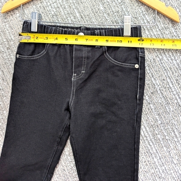 Guess Kids (Size 10) Black Leggings With Rhinestones On Back Pocket - Picture 6 of 9